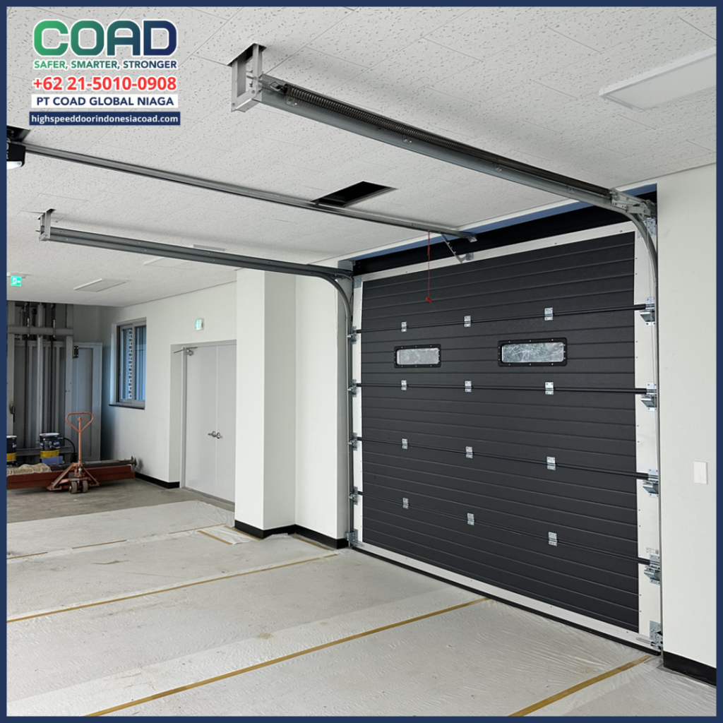 Inspirasi_Pintu_Garasi_Otomatis_Minimalis_untuk_Meningkatkan_Nilai_Estetika_Fasad_Rumah